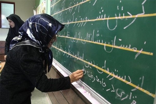 بیسوادان استان بوشهر در مقابل آموزش به شدت مقاومت میکنند بیسوادان استان بوشهر در مقابل آموزش به شدت مقاومت میکنند
