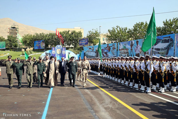 Ayatollah Khamenei attend graduation ceremony at Police Academy