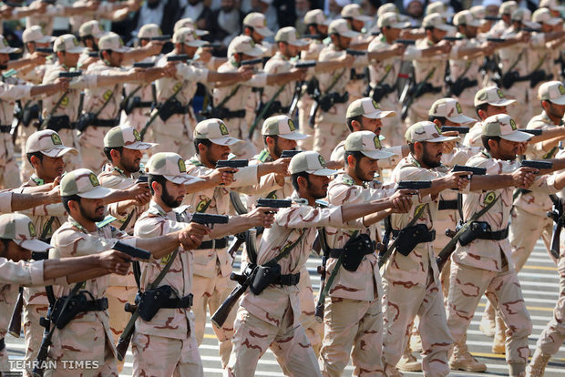 Ayatollah Khamenei attend graduation ceremony at Police Academy