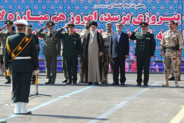 Ayatollah Khamenei attend graduation ceremony at Police Academy