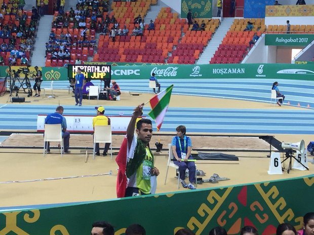 مدال برنز کیهانی در دوی ٣٠٠٠ متر/ رکورد سجادی شکست