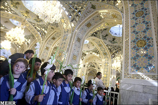 جشن جوانه ها در حرم مطهر رضوی برگزار شد