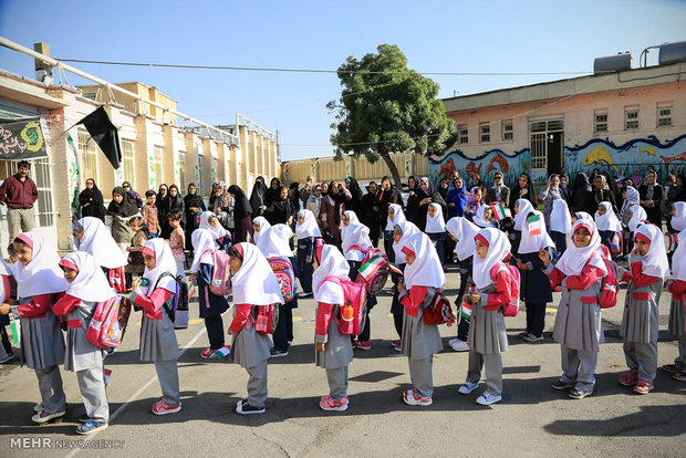 جشن شکوفه‌ها در مدارس سیستان و بلوچستان برگزار شد