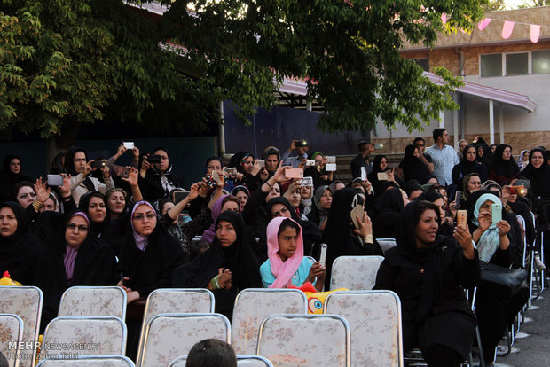 آیین زنگ شکوفه ها‎ در ارومیه