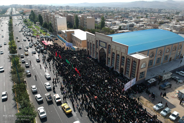 مراسم شیرخوارگان حسینی در زنجان / مهدی الماسی