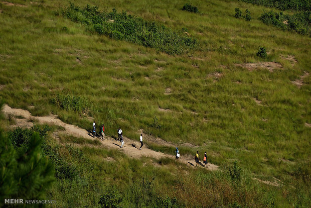 کودکان بدون شناسنامه