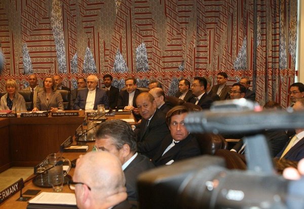 ابهام دراعتراض وزارت خارجه به نقض برجام توسط آمریکا/ظریف پاسخ دهد