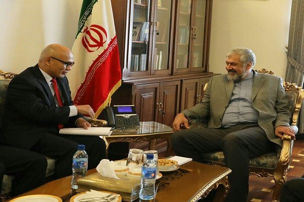 Iran, Indonesia stress joint coop. for establishing peace