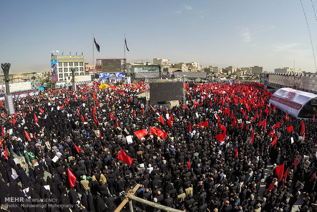 Iran bid farewell to fallen soldier