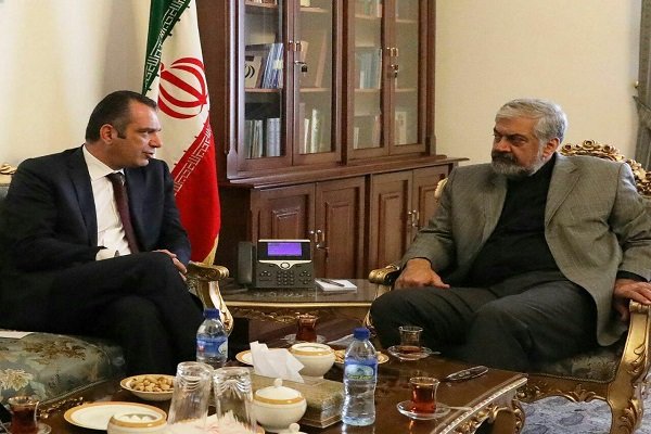 Iran, Cyprus hold talks on expanding ties