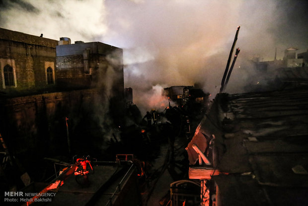 آتش‌سوزی گسترده انبار چوب در چهاردانگه