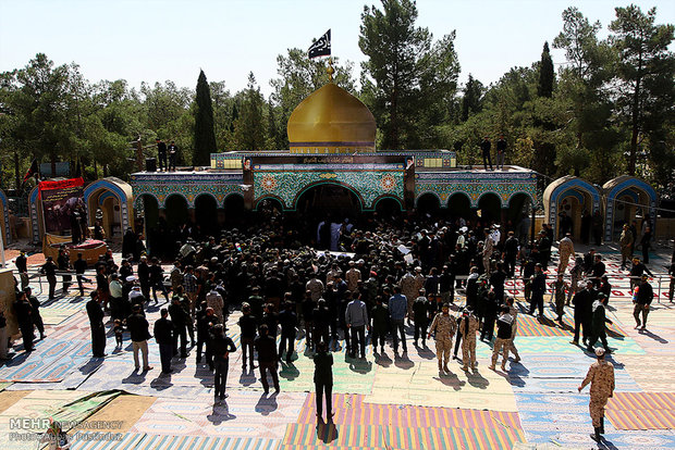 Burial ceremony of Iranian Martyr Hojaji