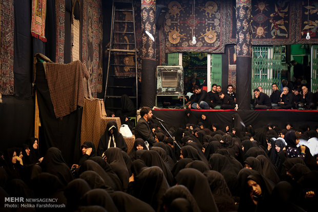مراسم تاسوعای حسینی در تکیه سادات اخوی