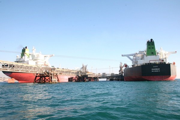 پایانه های نفتی خارگ کشتی نفتکش صادرات نفت
