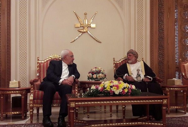 وزير الخارجية العماني يلتقي ظريف غدا السبت في طهران
