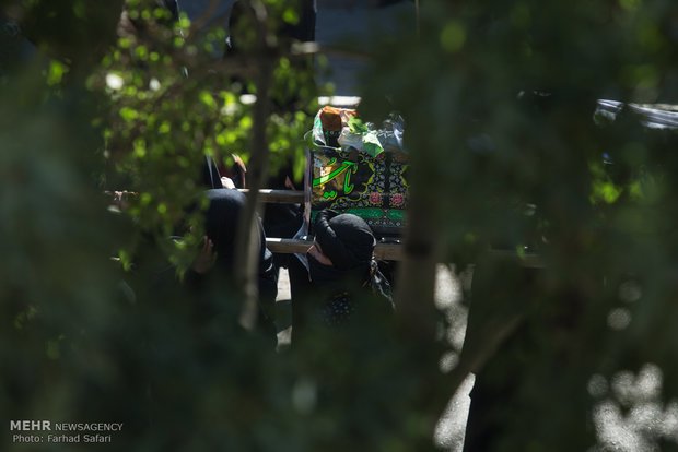 تشیع نمادین شهدای کربلا