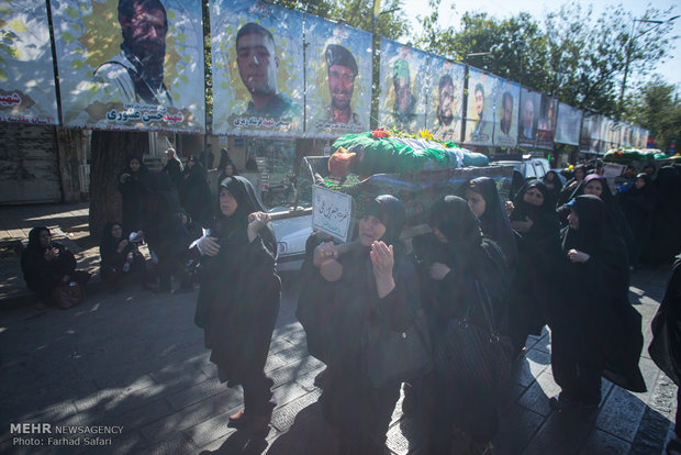 تشیع نمادین شهدای کربلا