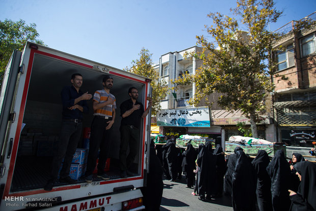 تشیع نمادین شهدای کربلا