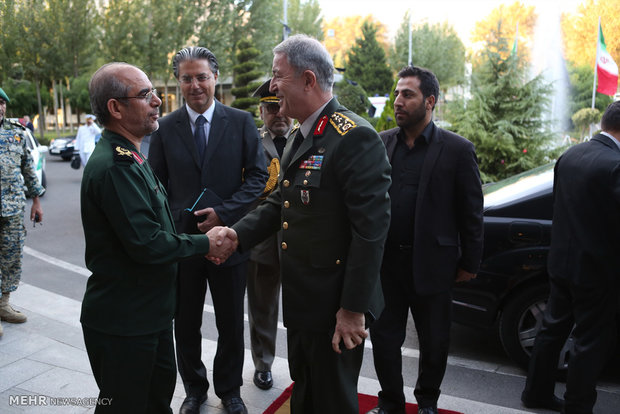 Iran's MoD receives Turkey's Military Chief of Staff