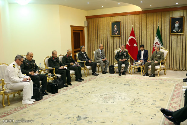 Iran's MoD receives Turkey's Military Chief of Staff