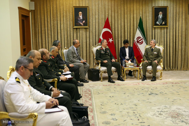 Iran's MoD receives Turkey's Military Chief of Staff