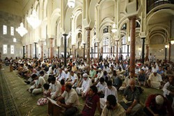 اعلام آمادگی فدراسیون اسلامی اسپانیا برای آموزش امامان مساجد