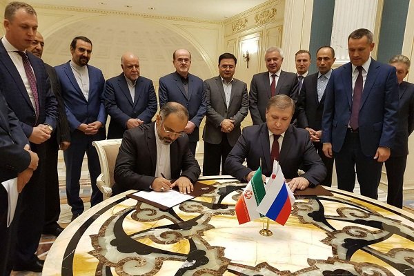 Iran, Russia sign 2 oil contracts