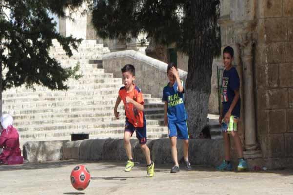 ممانعت از بازی کودکان فلسطینی در محوطه مسجد الاقصی