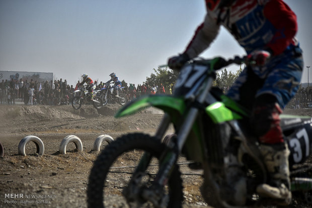 سومین دوره مسابقات موتور کراس قهرمانی کشور در مشهد‎ 