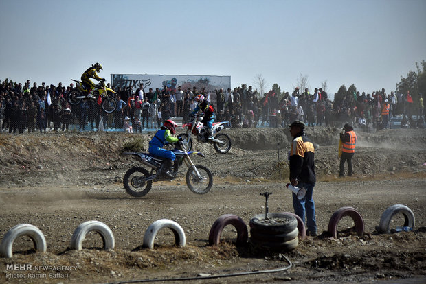 سومین دوره مسابقات موتور کراس قهرمانی کشور در مشهد‎ 
