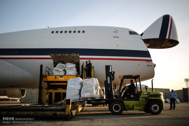 Iran loads humanitarian aid batch to Rohingya Muslims