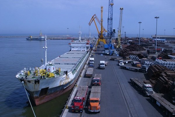جزئیات تجارت خارجی ایران در ۱۰ ماه گذشته/ صادرات اندکی بهبود یافت