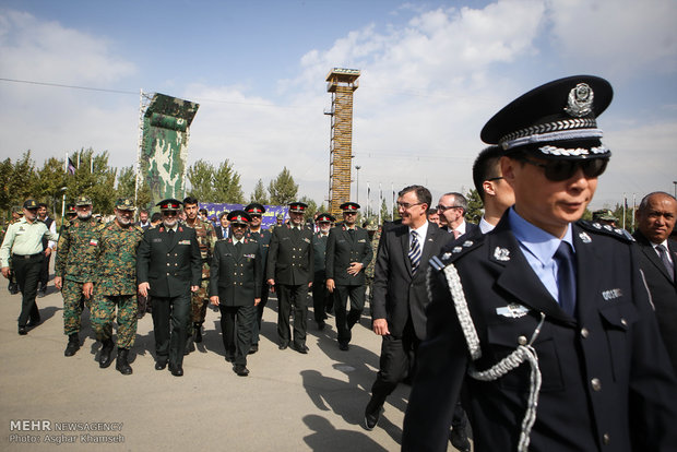 نشست نیروی انتظامی جمهوری اسلامی ایران  با سفراء، کارداران و نمایندگان سازمان های بین‌المللی مستقر در تهران