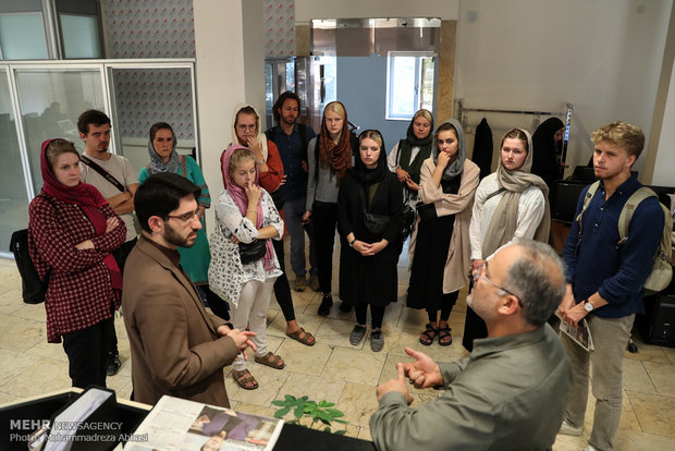 Danish journalism students visit MNA HQ