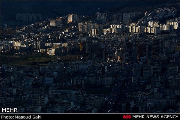 کسانی که تهران را شب ها ورق می زنند/شب تهران حامی ندارد
