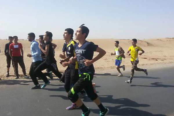 مسابقات دوی صحرانوردی مردان استان مرکزی در فراهان برگزار شد