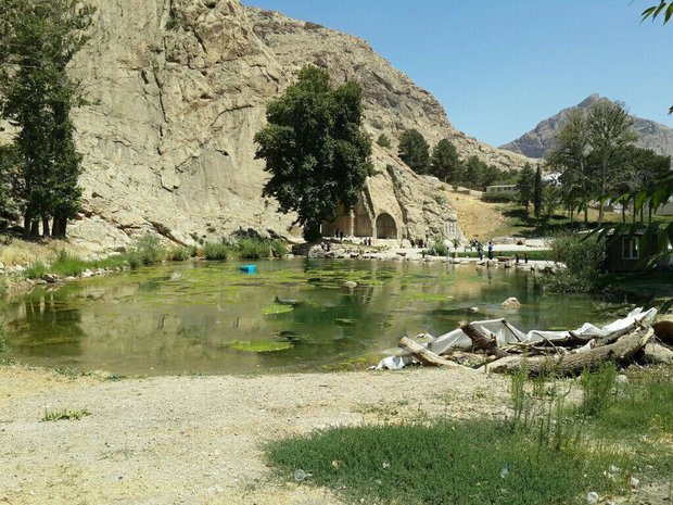 ۱۰سال ویرانه‌نشینی در طاقبستان/نابسامانی برای ساماندهی ادامه دارد