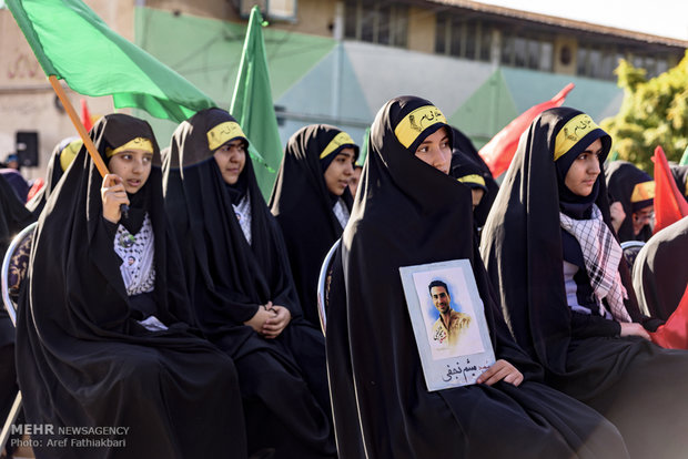 بازدید ۱۳۷۰ دانشجوی مازندران از اردوگاه شهدای مازندران در خرمشهر