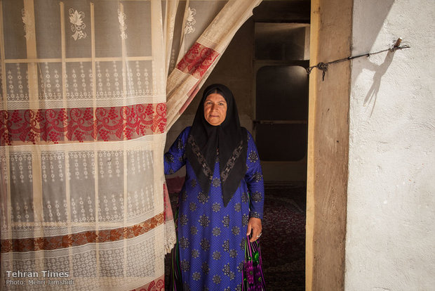 Daily life of women in Margoon, southwest Iran