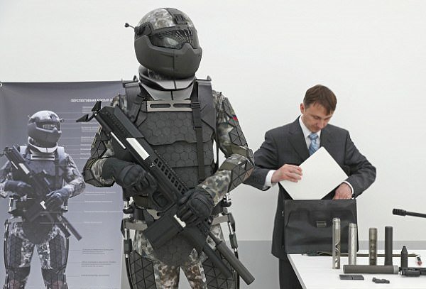 روسها برای سربازان زره روباتیک ساختند 