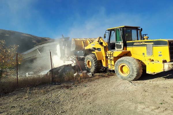 شهرداران شهرستان دماوند با ساخت و ساز غیرمجاز مقابله کنند