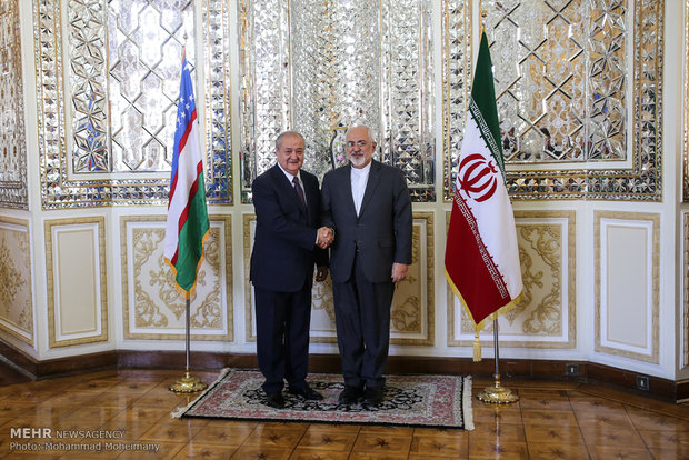 FM Zarif receives his Uzbek counterpart