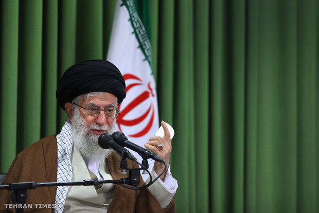 Academic elites and students meet's Ayatollah Khamenei