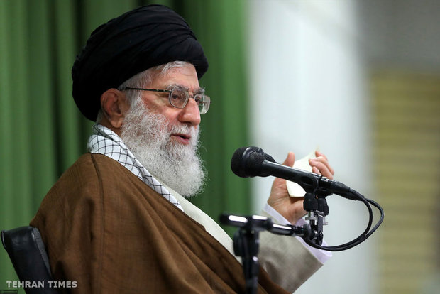 Academic elites and students meet's Ayatollah Khamenei
