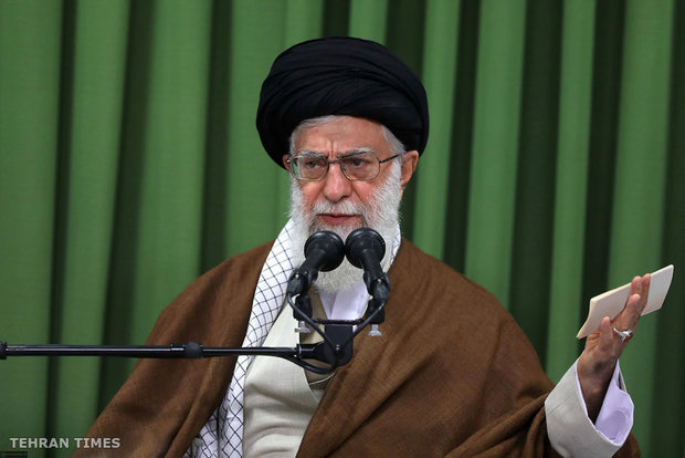 Academic elites and students meet's Ayatollah Khamenei