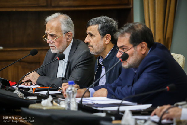 Expediency council meeting chaired by Ayat. Shahroudi