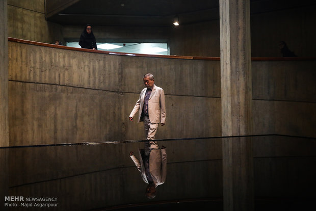 بازدید نوریوکی هاراگوچی هنرمند ژاپنی و خالق اثر ماده و فکر از اثرش پس از چهل سال