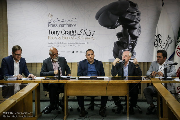 Tony Cragg's press conference in Tehran