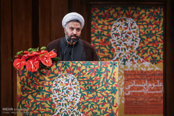 هدف کنگره هموار سازی مسیر حضور علوم انسانی اسلامی در ساحت عمل است