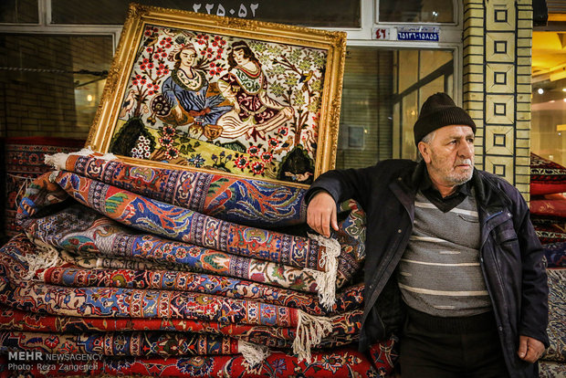 Hamedan's carpet market